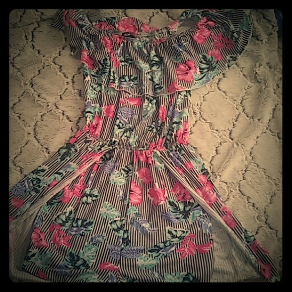 Off the shoulder romper - Picture 1 of 4